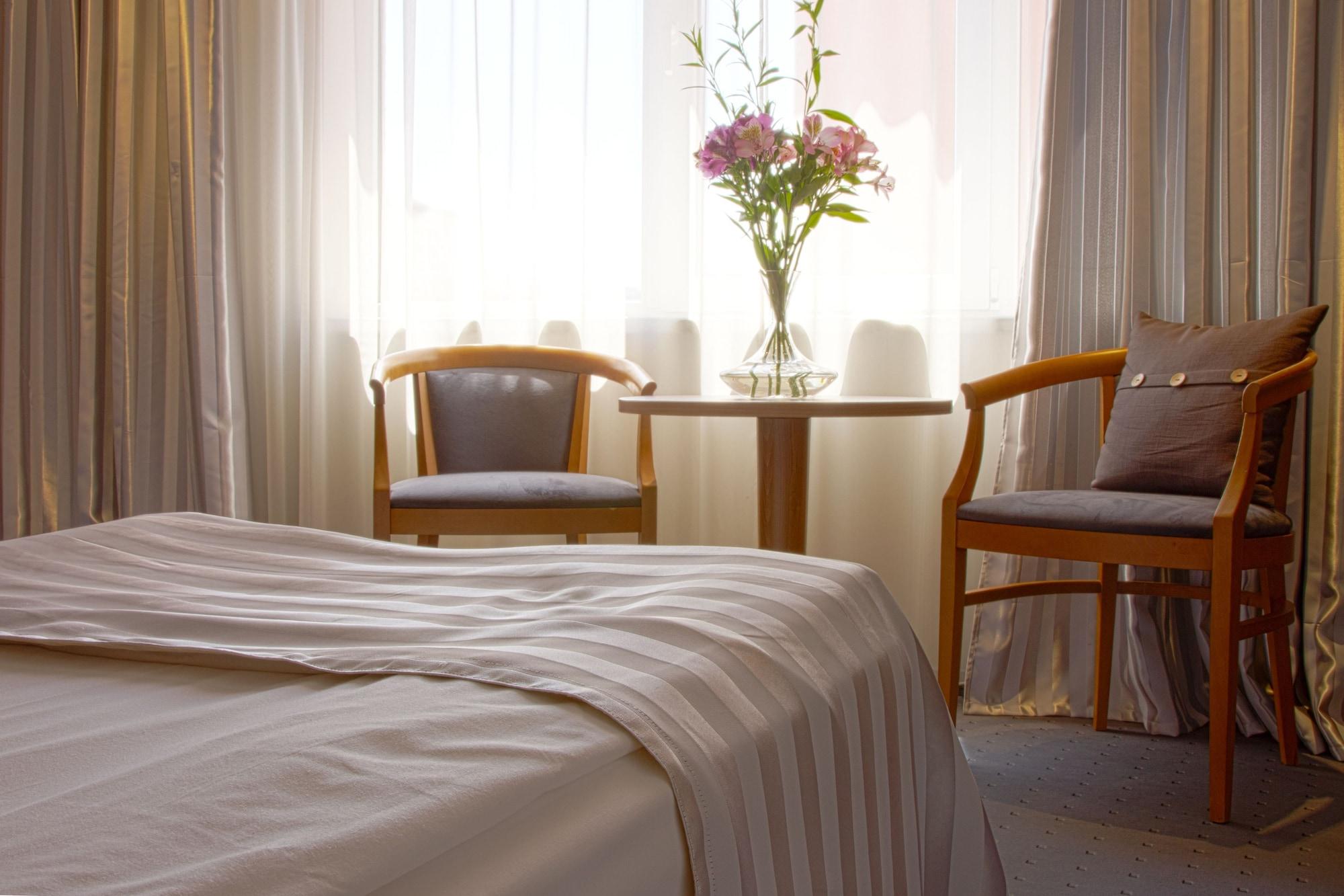 Triada Hotel София Экстерьер фото